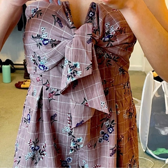 Olive scent strapless tie front romper - Picture 5 of 5